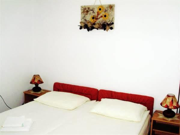 Pansion Izvor Hotel Korenica Exterior foto